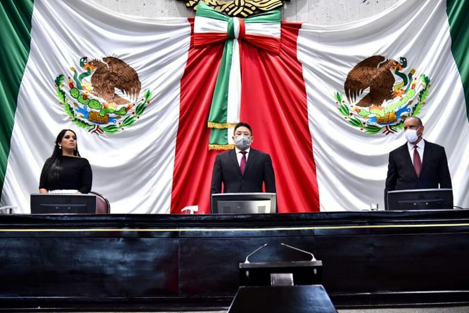 El Congreso no descansa: Ríos&nbsp;Uribe