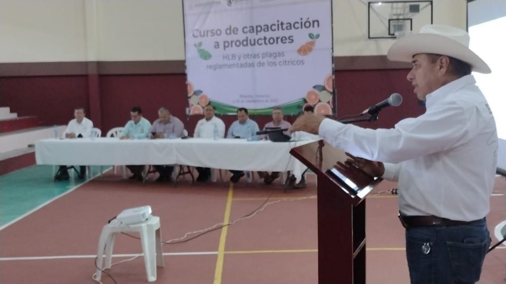 Exitosa capacitación a productores&nbsp;citrícolas