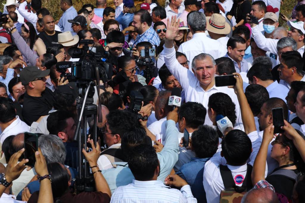 Es momento de fortalecer el país:&nbsp;Checo