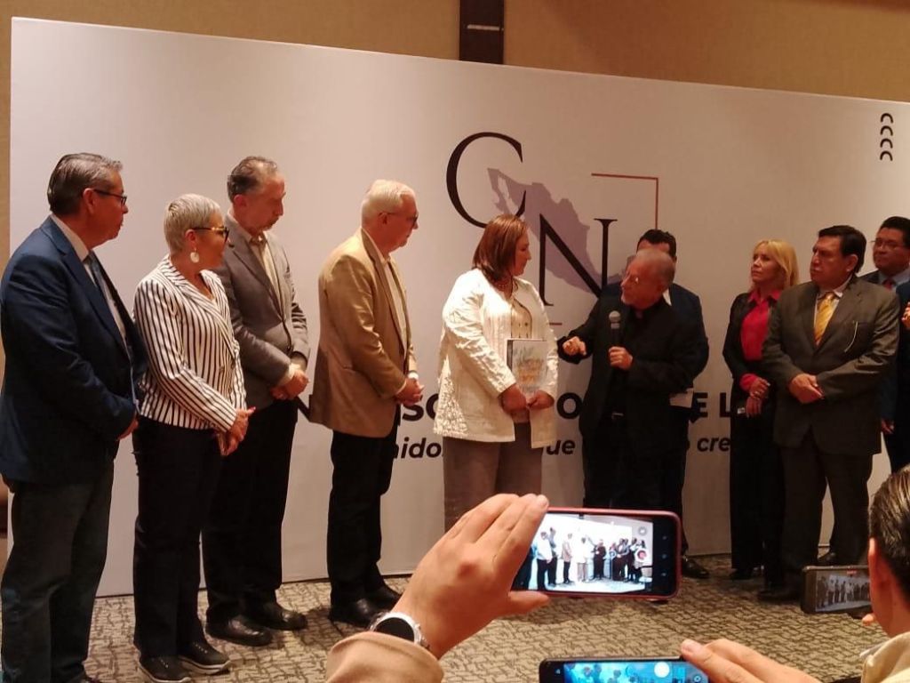 Los problemas de un país se resuelven cuando estamos&nbsp;unidos