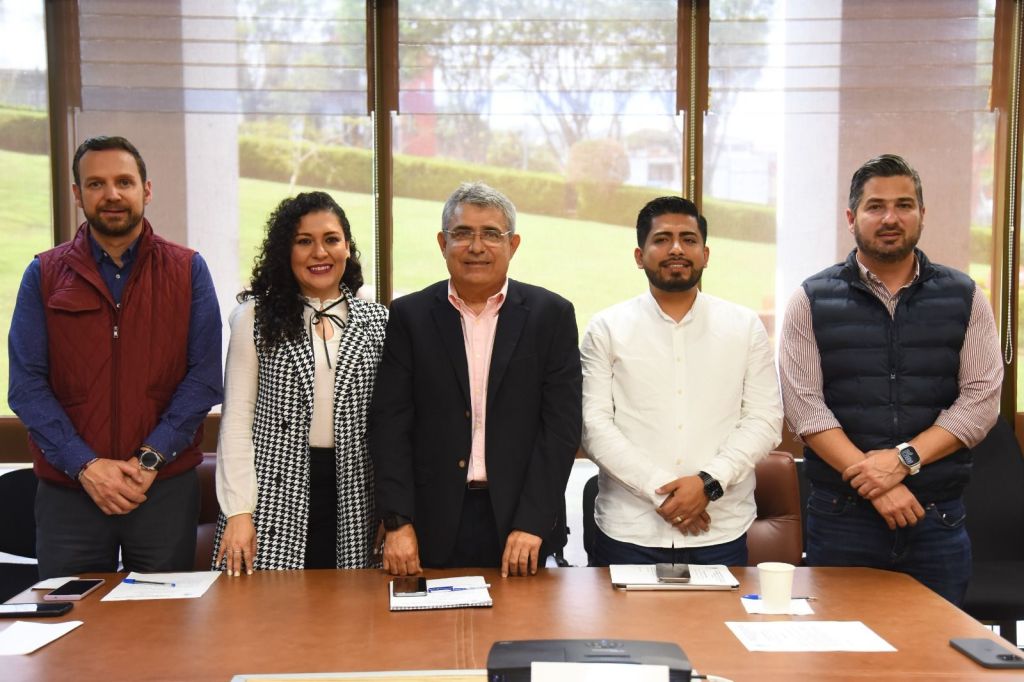 Cumpliendo con el programa de&nbsp;trabajo