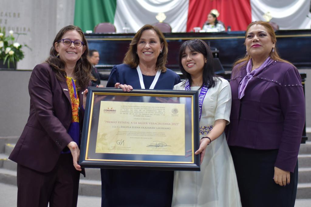 Entregan premio a&nbsp;papanteca