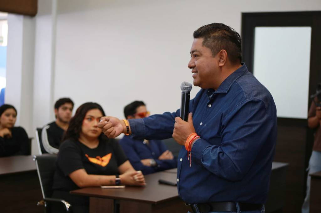 Compromiso de Román Moreno con la juventud y la&nbsp;cultura